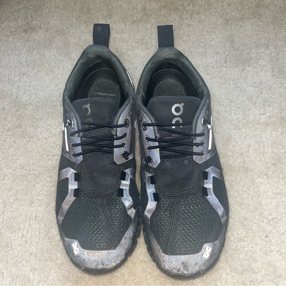 On Running All Black On Cloud Cloud 5 Swiss Engineering Size 5.5